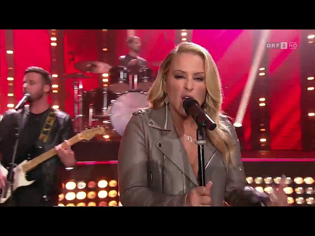 Постер Anastacia - Caught In The Middle
