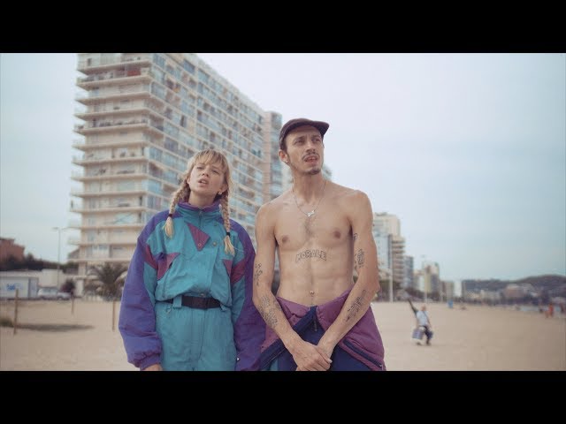 Постер Angèle - Tout Oublier