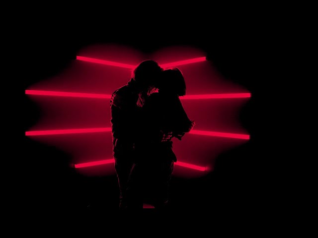 Постер Neverlove - Поцелуи