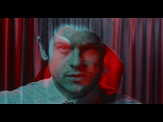 Постер Iwan Rheon - Bang Bang