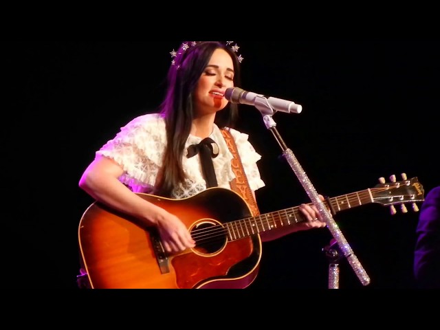 Постер Kacey Musgraves - Love Is A Wild Thing