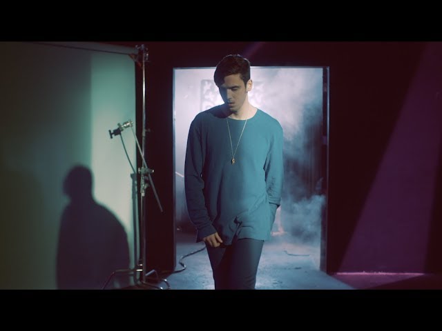 Постер Lauv - Easy Love
